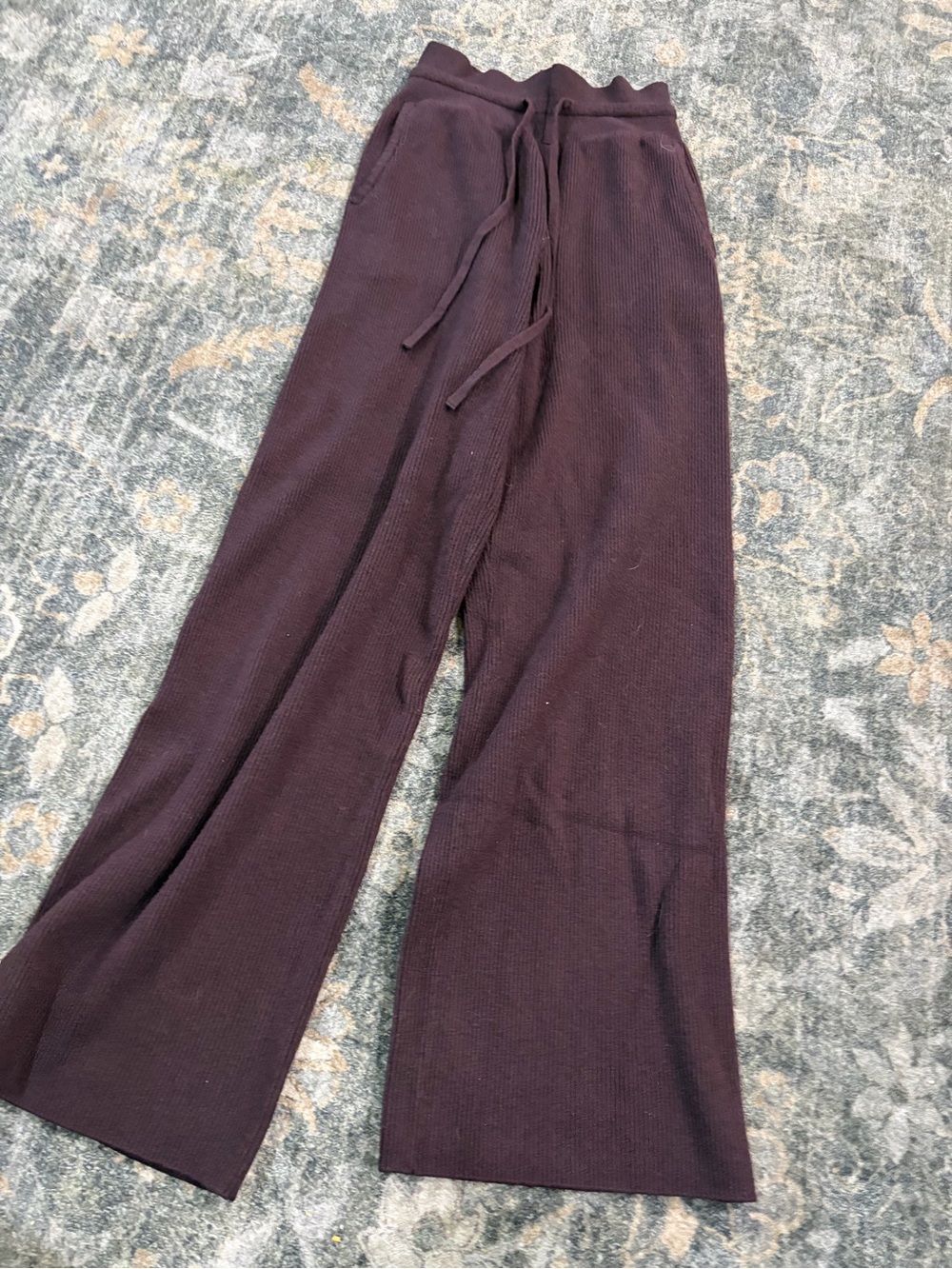 Uniqlo Women's Wide-Leg Knit Pants in Deep Plum